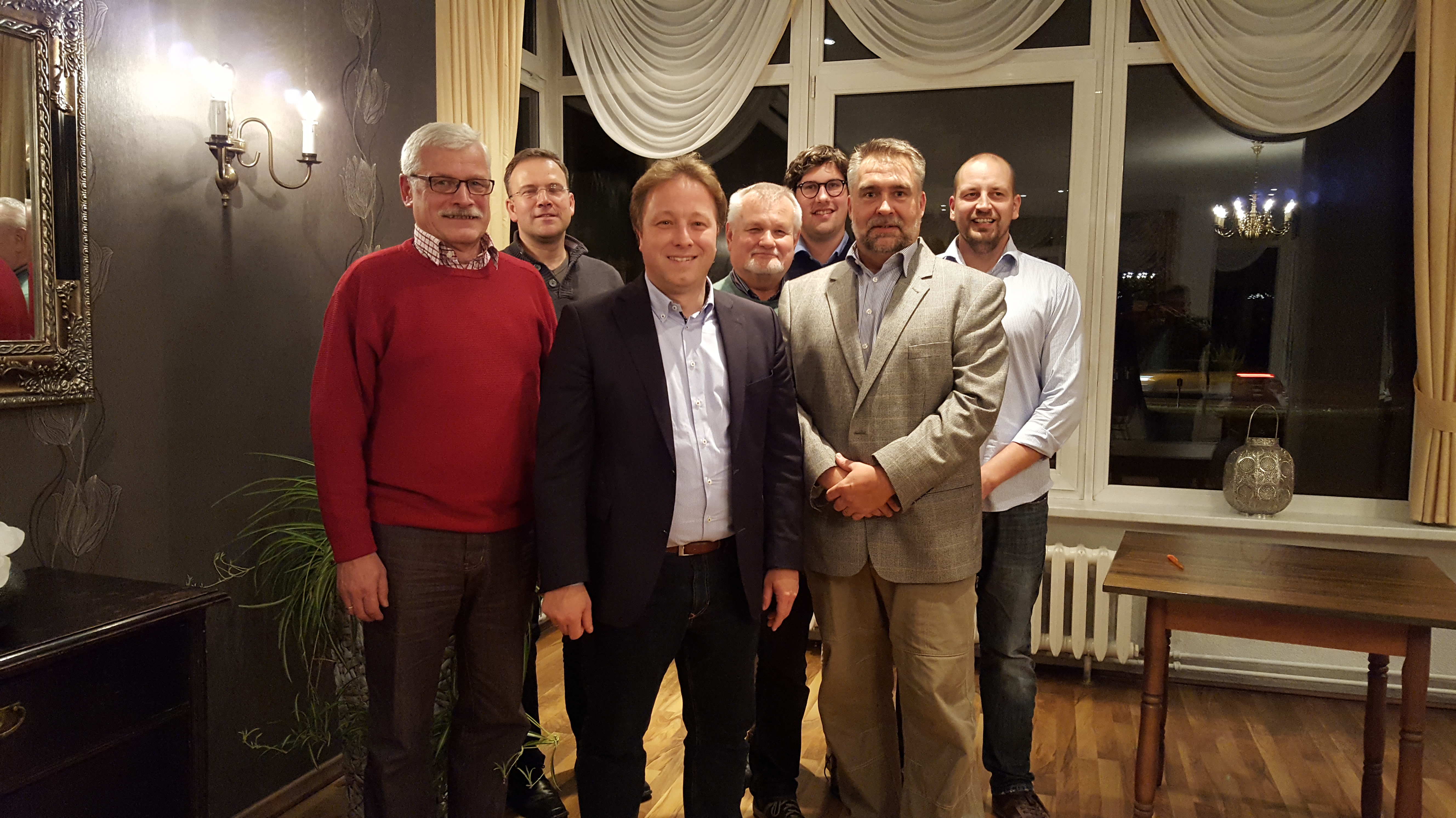 Walter Tolsdorf (Beisitzer), Sven Deter (Stellvertreter), Sebastian Steineke MdB (Stellvertreter), Heinz Stawitzki (Fraktionsvorsitzender SVV), Andr Wiesner (Schatzmeister), Michael Gayck (Vorsitzender),Andreas Gutteck (Stellvertreter). 
